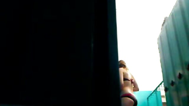 హీల్స్‌లో వేశ్య బక్సమ్ నల్లటి జుట్టు గల స్త్రీని వేలికి రంధ్రాలు చేసి లోతైన గొంతును ఇస్తుంది సెక్స్ వీడియోస్ తెలుగు సెక్స్ వీడియోస్